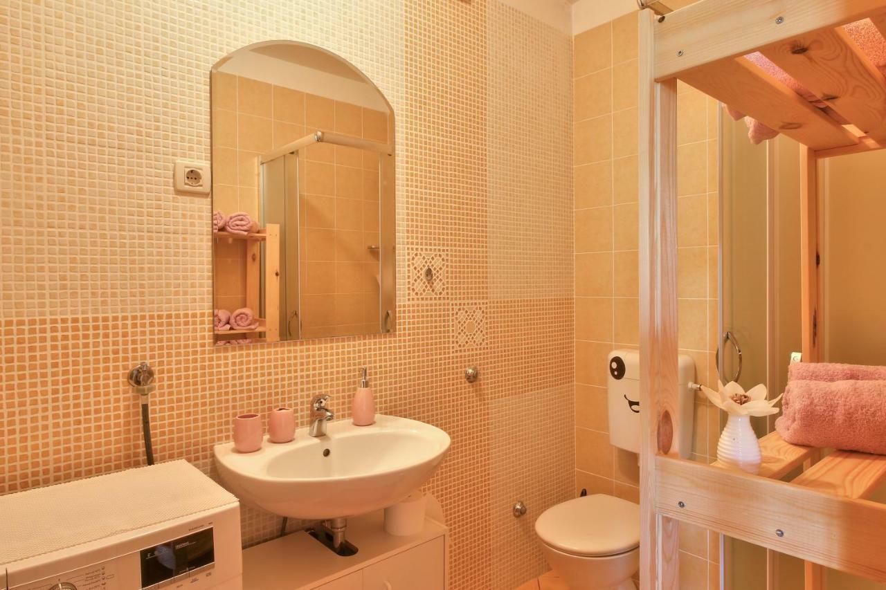 Apartment Borik Pula Bagian luar foto